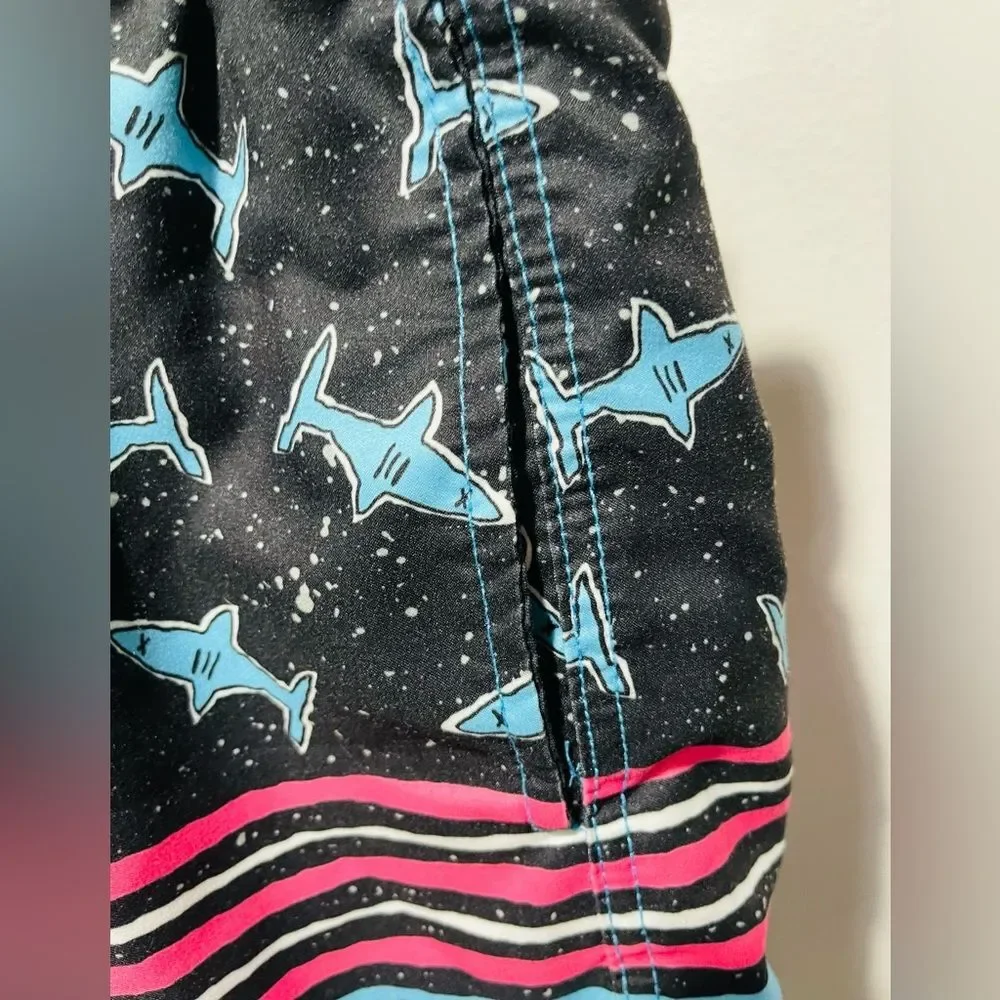 Since Maui swimming trunk novelty sharks waves pockets summer beach men’…